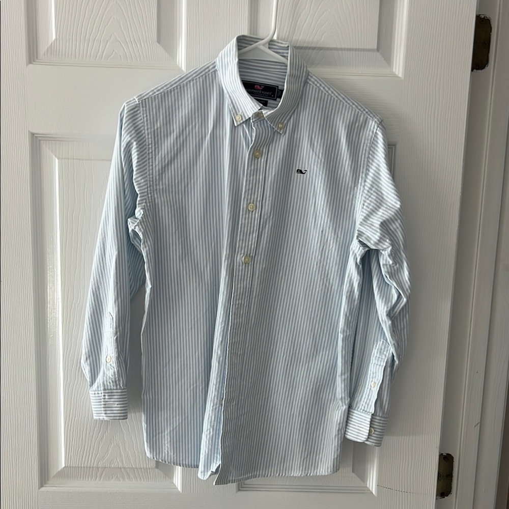 Vineyard Vines Blue and White Button Down Shirt